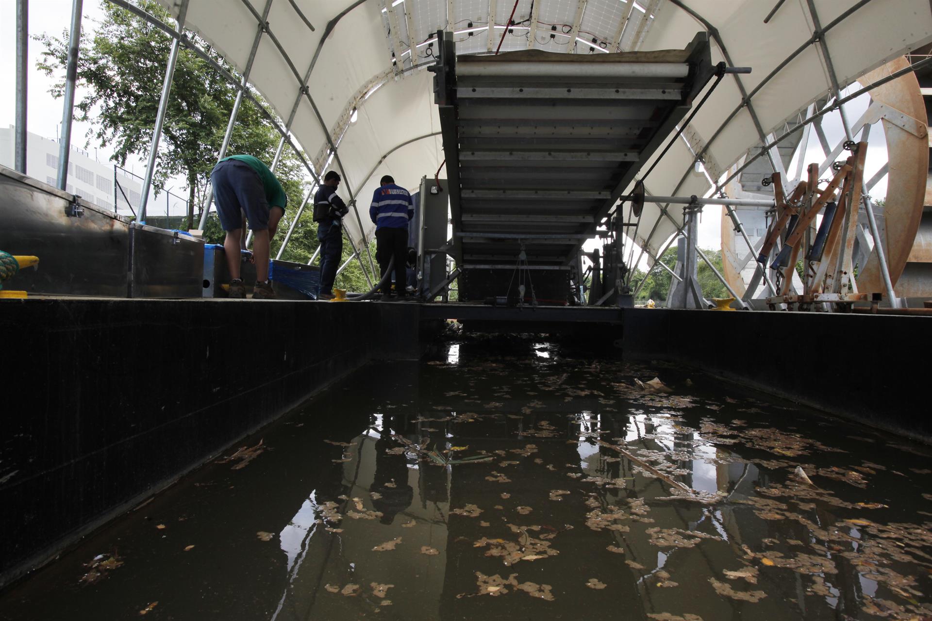 Wanda, la primera rueda sostenible de Latinoamérica que pesca basura flotante