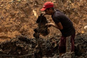 La chatarra, el oro de los pobres en Venezuela