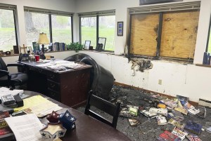 Incendio en oficina antiaborto de EEUU habría sido provocado