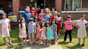 Desorden y caos con 16 hijos: Así vive la familia hispana más grande de EEUU