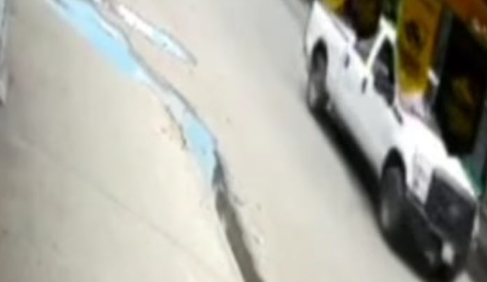Conductor de camioneta arrolló a motorizado en Los Guayos y se dio a la fuga