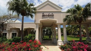 Revelan la causa del deceso de estadounidenses en hotel de Bahamas