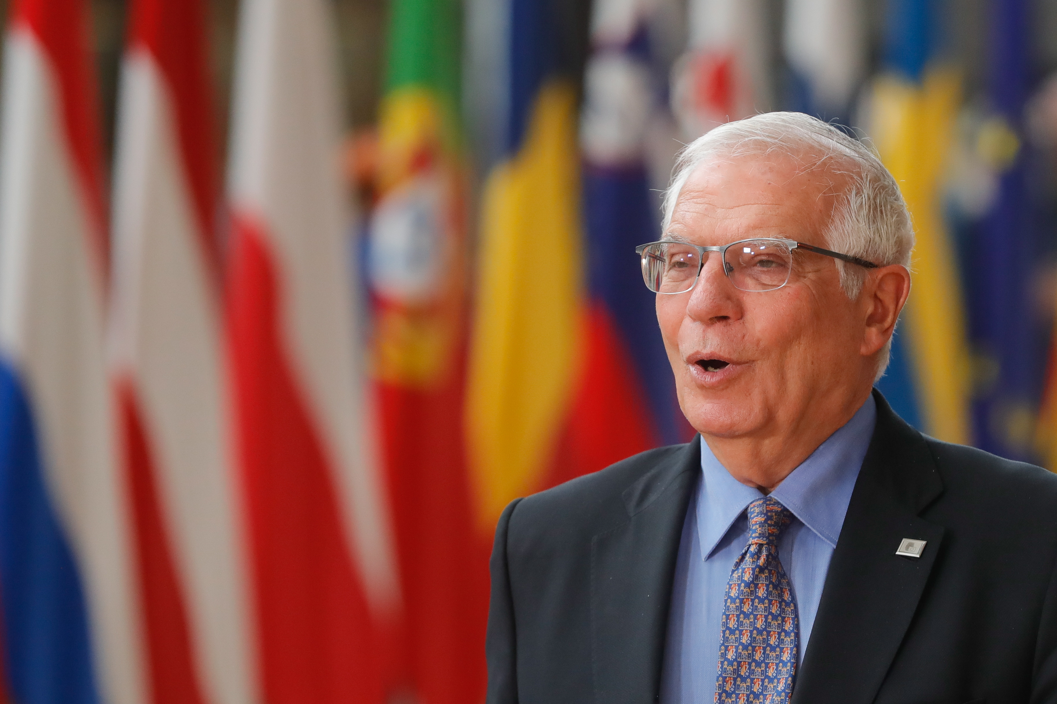 Borrell dice que Rusia deberá responder penal y financieramente por crímenes en Ucrania