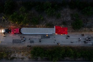 Conductor de camión en Texas en el que murieron 51 migrantes estaba en un “viaje” de metanfetaminas