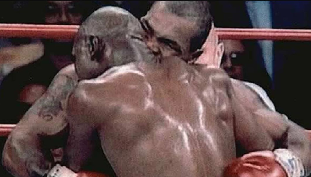 Tyson vs Holyfield: 25 años del mordisco más recordado de la historia del boxeo
