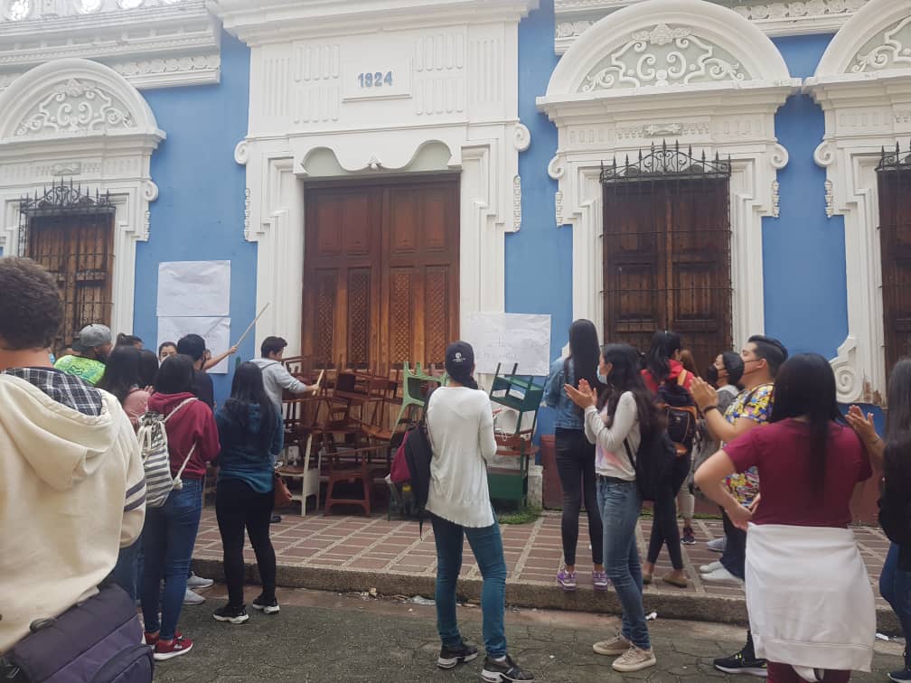 Mérida: Estudiantes de Odontología de la ULA suman 27 meses sin clases (FOTOS)