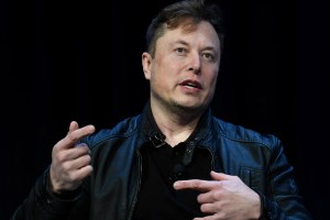 El vulgar tuit que publicó Elon Musk sobre Bill Gates que aviva la polémica
