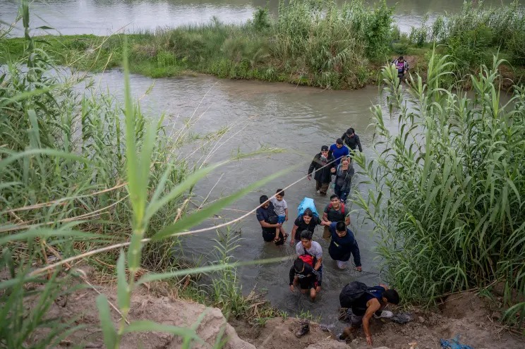 Patrulla Fronteriza de EEUU advierte sobre los peligros de cruzar el río tras aumento de ahogamientos