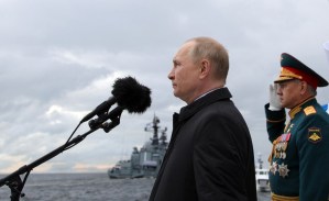 Putin afirma que la flota rusa tendrá nuevo misil hipersónico en “los próximos meses”