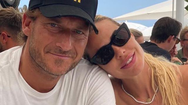 Francesco Totti anunció su divorcio de la modelo Ilary Blasi tras 20 años