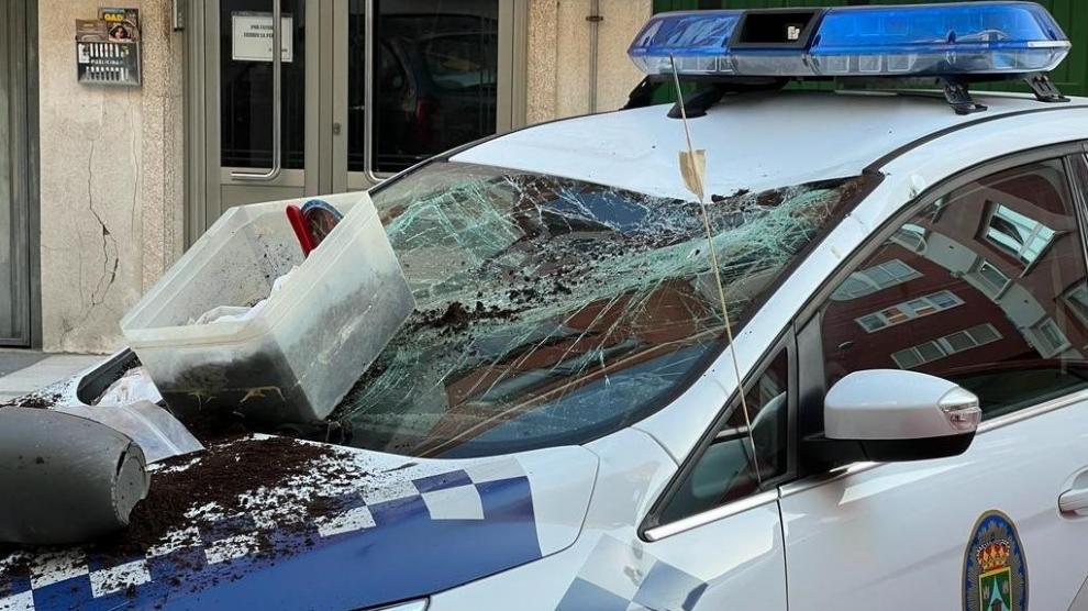 Terror en España: Se atrincheró en su casa durante 12 horas lanzando flechas por la ventana (FOTO)