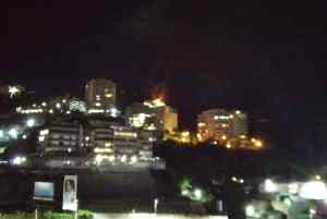 Reportan incendio en edificio de Las Mercedes la noche de este #2Jul