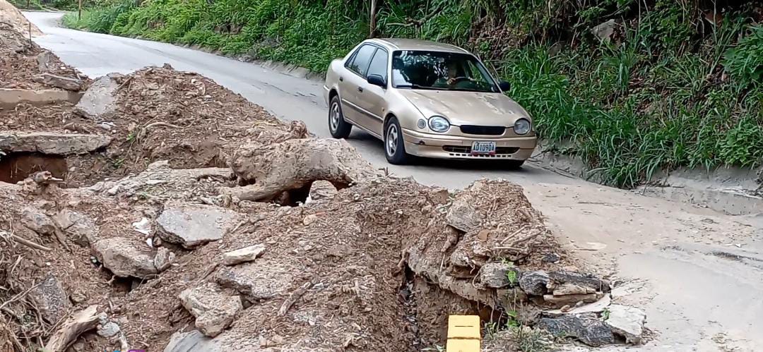 Concejal denuncia que las vías alternas a la Panamericana también necesitan reparación