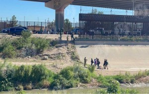 Instalarán albergue en El Paso para los cientos de migrantes venezolanos que llegan a diario
