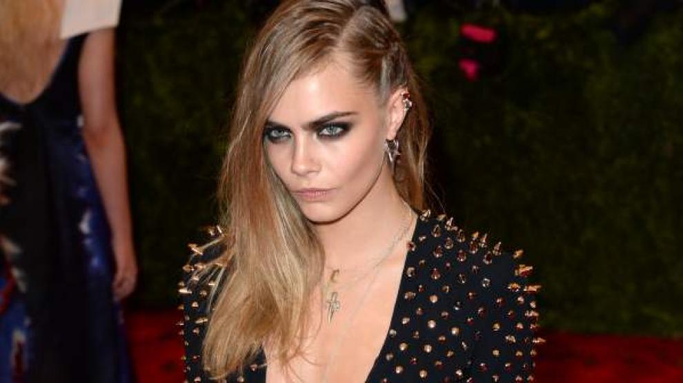 Cara Delevigne reaparece con un aspecto espectacular tras especulaciones sobre su delicada salud mental