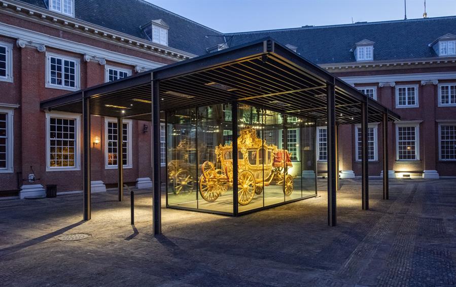 Polémica lámina de oro de la carroza real neerlandesa aviva el debate sobre la esclavitud