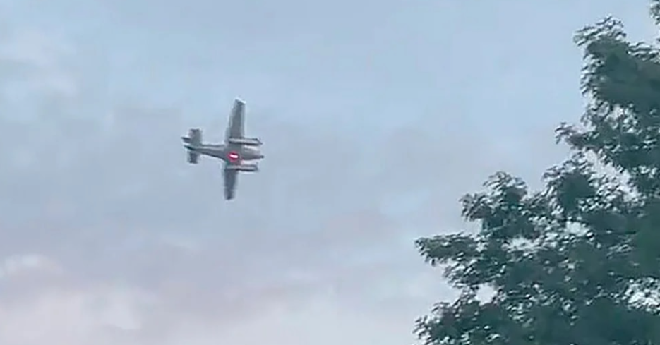 Alerta en EEUU: piloto sobrevuela ciudad en Mississippi y amenaza con estrellar el avión contra tienda de Walmart