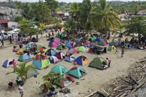El pueblo de Colombia donde algunos se vuelven millonarios con la tragedia de los migrantes