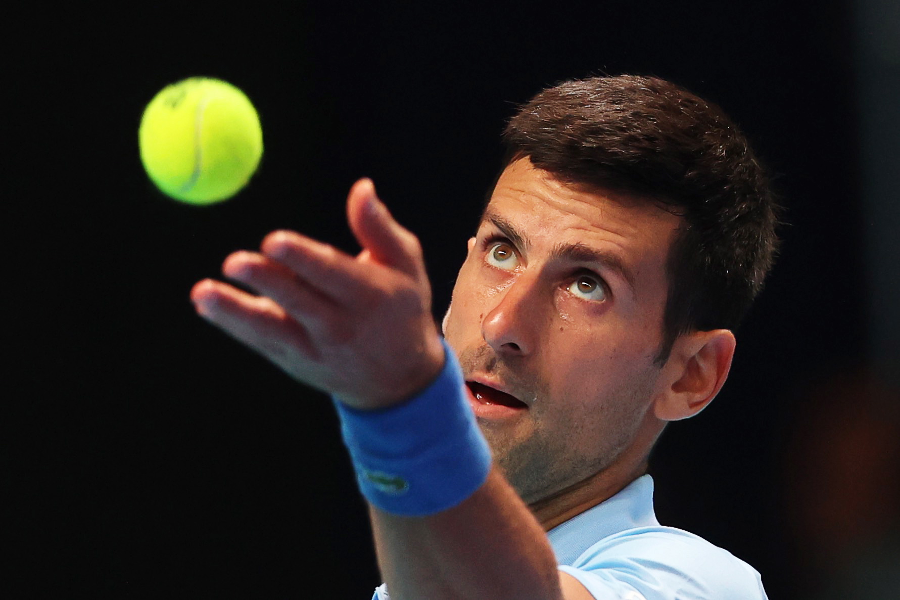 Djokovic inicia su temporada con un triunfo en el torneo de Adelaida