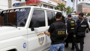Detuvieron a una pareja por golpear sin piedad a su hijo adolescente en Aragua