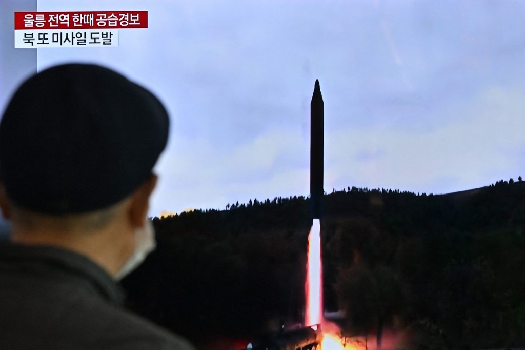 Corea del Norte lanzó otro misil balístico de corto alcance al mar de Japón
