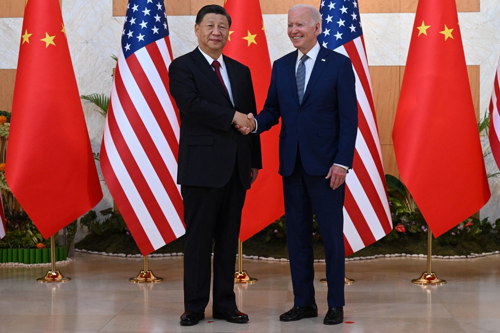 Biden y Xi abogan por evitar conflictos entre EEUU y China en la primera reunión cara a cara