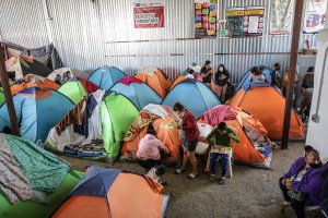 A la expectativa los migrantes en la frontera de México ante el fin del Título 42 de EEUU