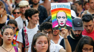 Parlamento ruso aprueba una ley que prohíbe “la propaganda” Lgtb+