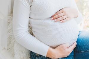 Estudio: infección por Covid en el embarazo aumenta el riesgo de muerte de la madre
