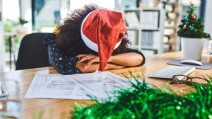 Cómo enfrentar al estrés de las fiestas de fin de año, según expertos