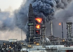 Reanudan operaciones en complejo José Antonio Anzoátegui tras incendio en instalaciones de PetroMonagas (VIDEOS)