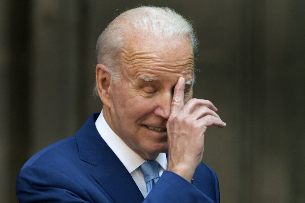 Biden se hizo el loco sobre los documentos secretos hallados en su antigua oficina