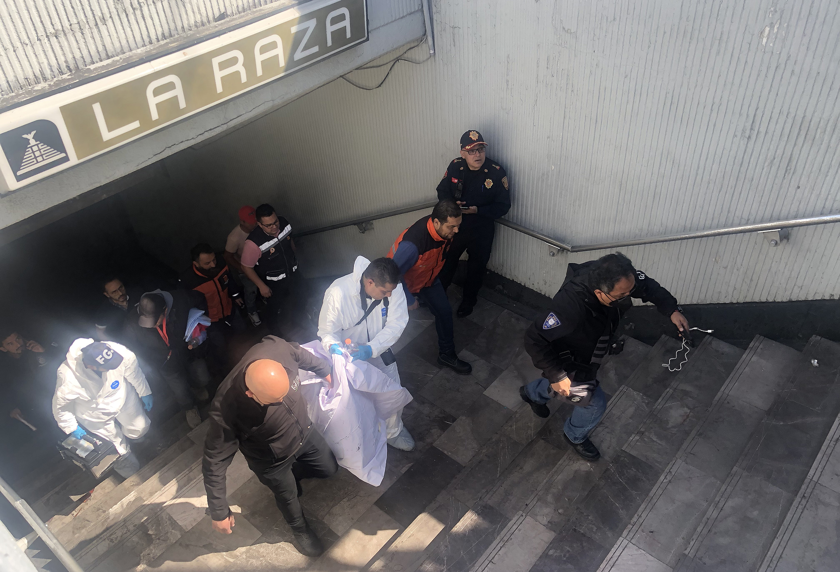 López Obrador lamentó accidente en metro de México que dejó un muerto