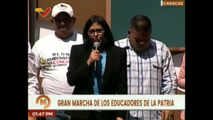 Delcy Eloína anuncia que “en pocas horas” Maduro dará noticias en materia salarial