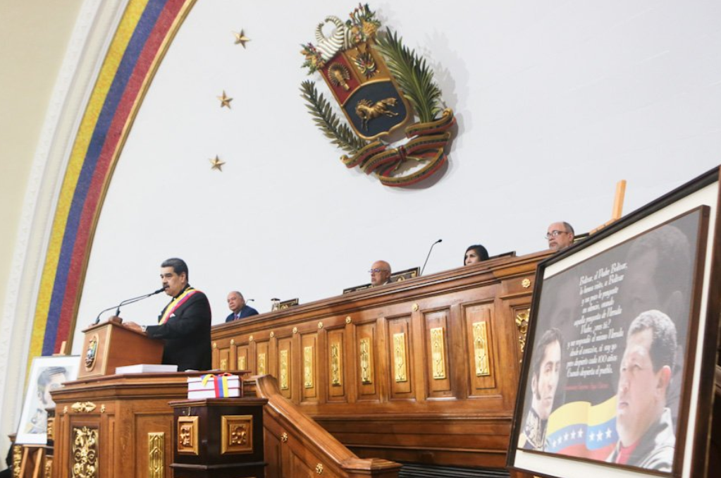 “Tuvimos una fuerte perturbación en la tasa cambiaria”, reconoció Maduro