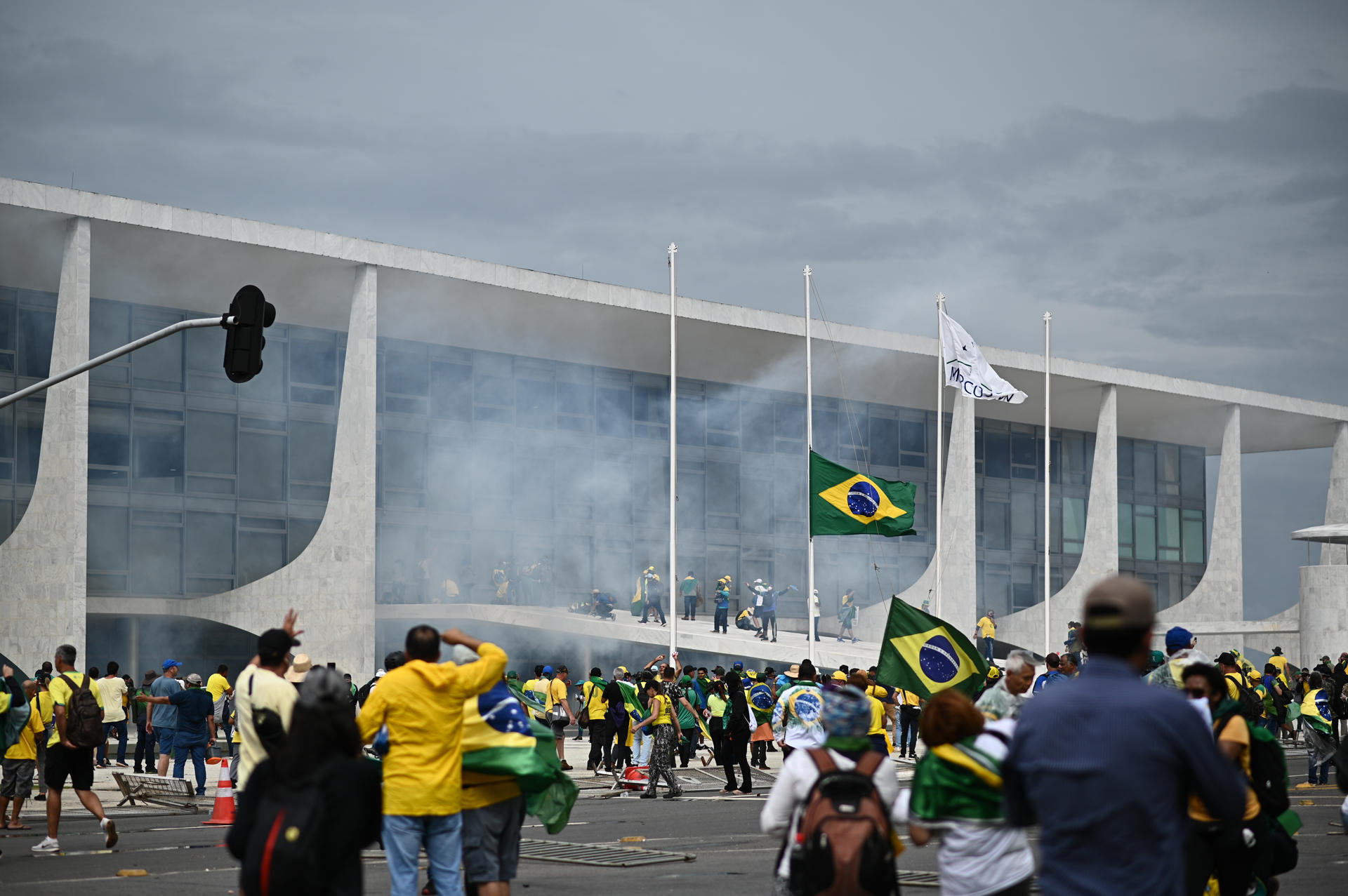 Gobierno de Lula cree que hubo “planificación” en ataques de bolsonaristas contra instituciones