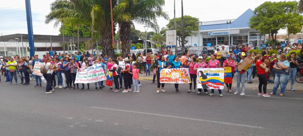 “Salarios dignos ya”: El reclamo de los trabajadores públicos de Barinas este #15Feb