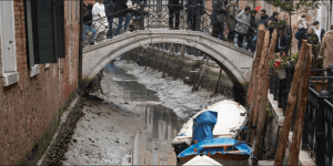 Raro “espectáculo”: los canales de Venecia se quedaron sin agua (FOTOS)