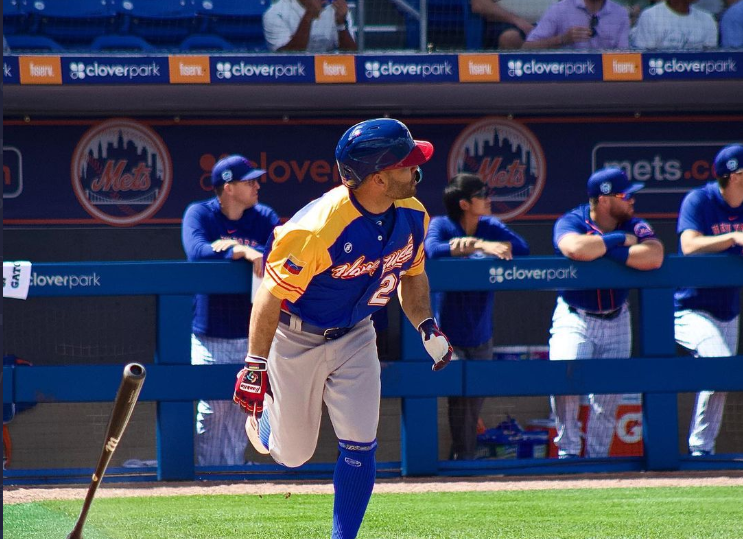 Con estacazos de Altuve, Venezuela superó a los Mets de Nueva York y cumplió de cara al Clásico Mundial