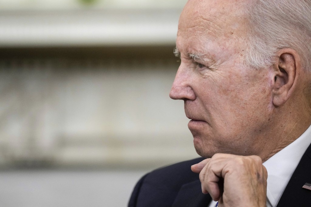 Biden dice que el conflicto de Sudán “debe terminar” y amenaza con sanciones