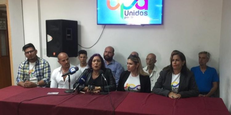 Activistas Lgbti anuncian candidatura de Tamara Adrián a la primaria presidencial del #22Oct