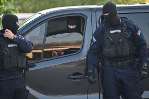 Detenido el atacante que mató a ocho personas en Serbia
