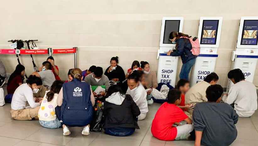 Llegaron a Colombia 209 migrantes retornados desde EEUU tras reanudación de vuelos