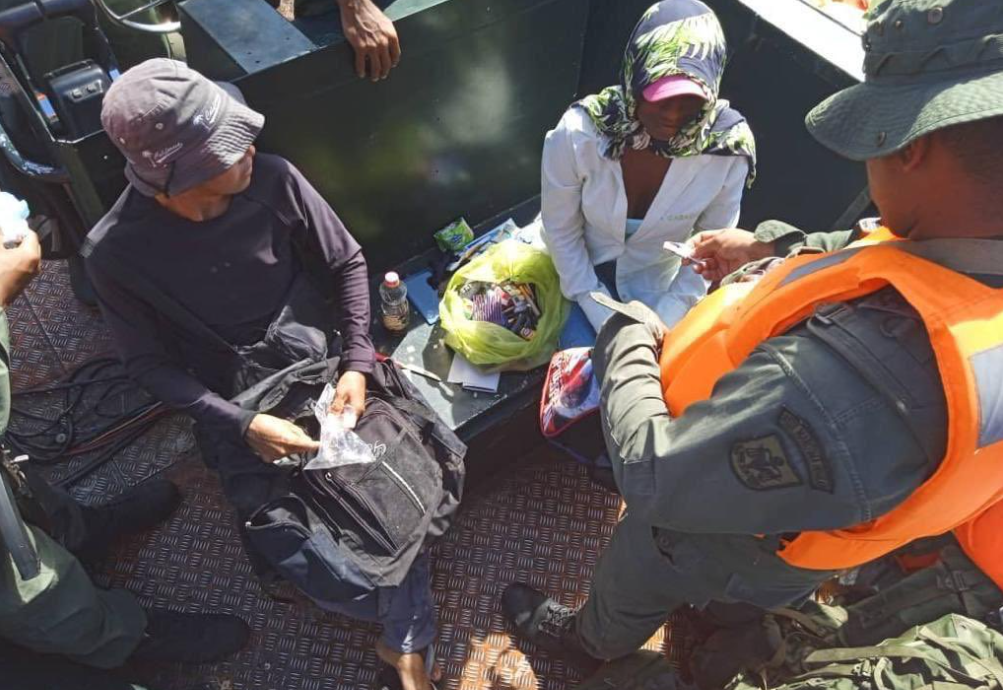 Fanb capturó a dos colombianos por traficar oro en el río Orinoco