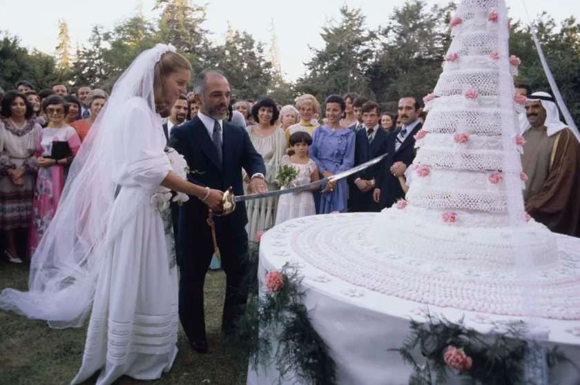 Noor y Hussein de Jordania: una boda que duró cinco minutos, una reina plebeya y un amor al que solo separó la muerte