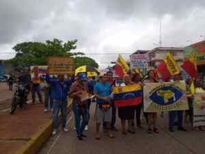 Maestros en Apure siguen en protesta ante indiferencia del régimen para aumentar salarios