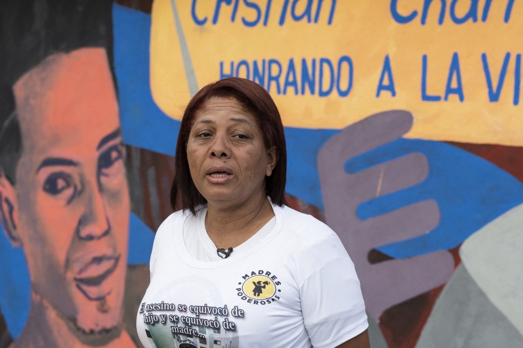 Mural rinde homenaje a víctimas de ejecuciones extrajudiciales en Venezuela (Fotos)