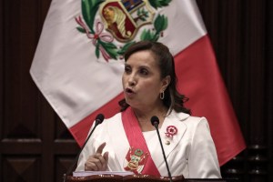 Fiscalía de Perú abrió investigación a Dina Boluarte por no declarar sus relojes de lujo