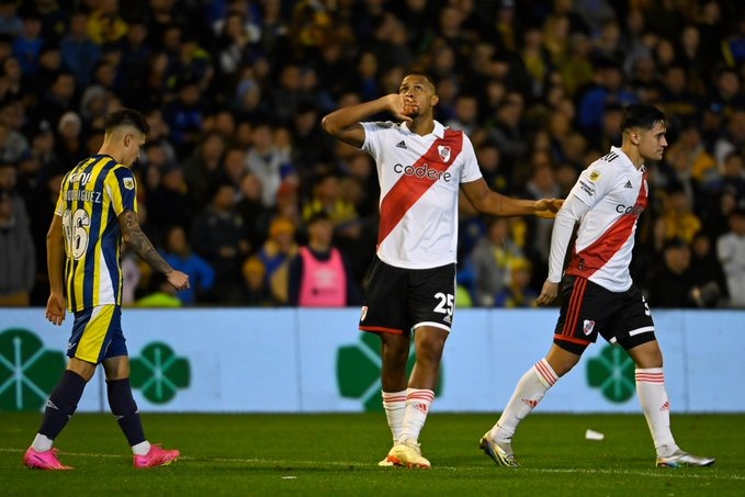 Salomón Rondón se quitó “la pava” y volvió a marcar con River Plate (VIDEO)