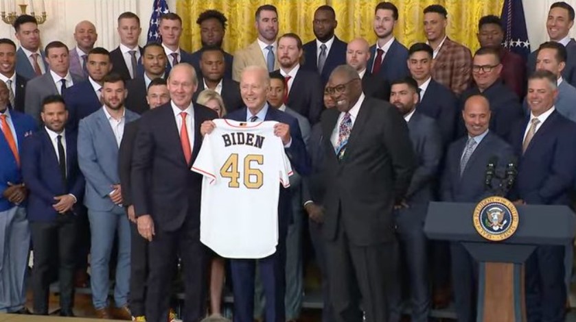 Biden recibió a los Astros de Houston en la Casa Blanca para celebrar su título de la MLB